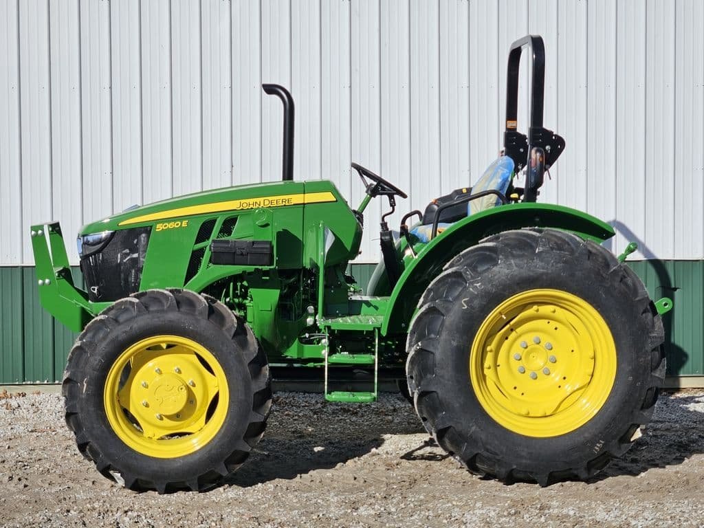 2026 John Deere 5060E - Image 4